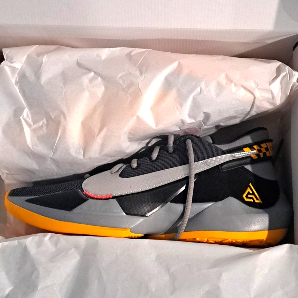 Nike zoom freak 2's 'Taxi'